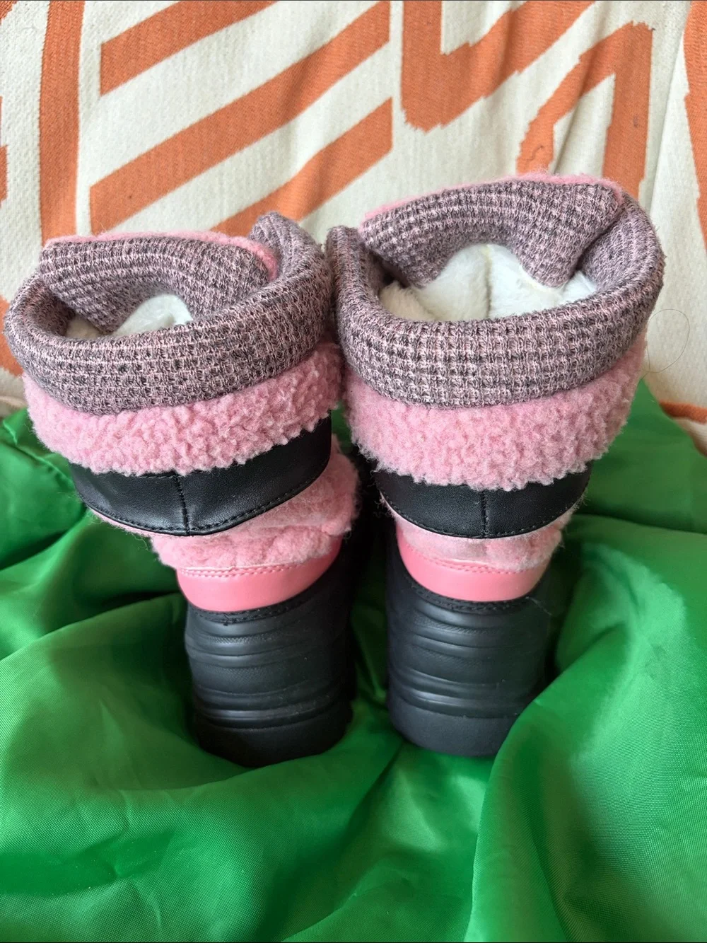 Kids Waterproof Pink Snow Boots with Insulated Fleece Lining